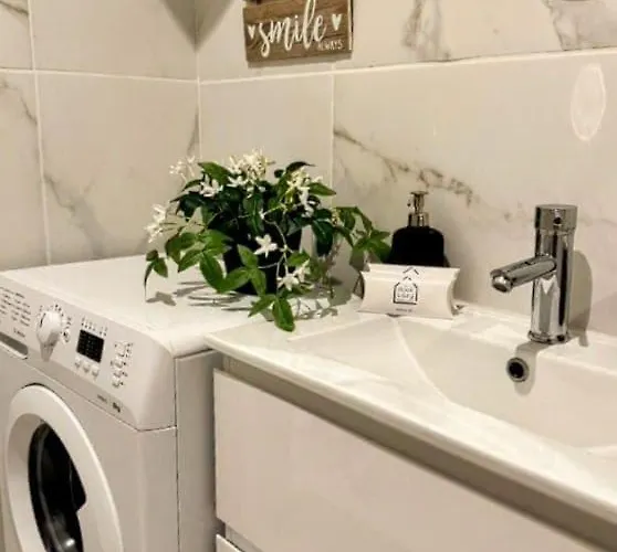 Апартамент Wave & Wellness