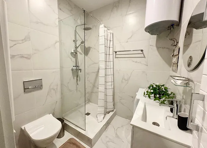 Апартамент Wave & Wellness Варна