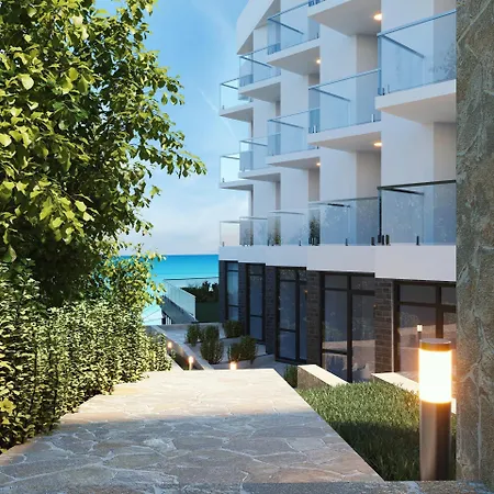 Apartment Wave & Wellness Free Parking